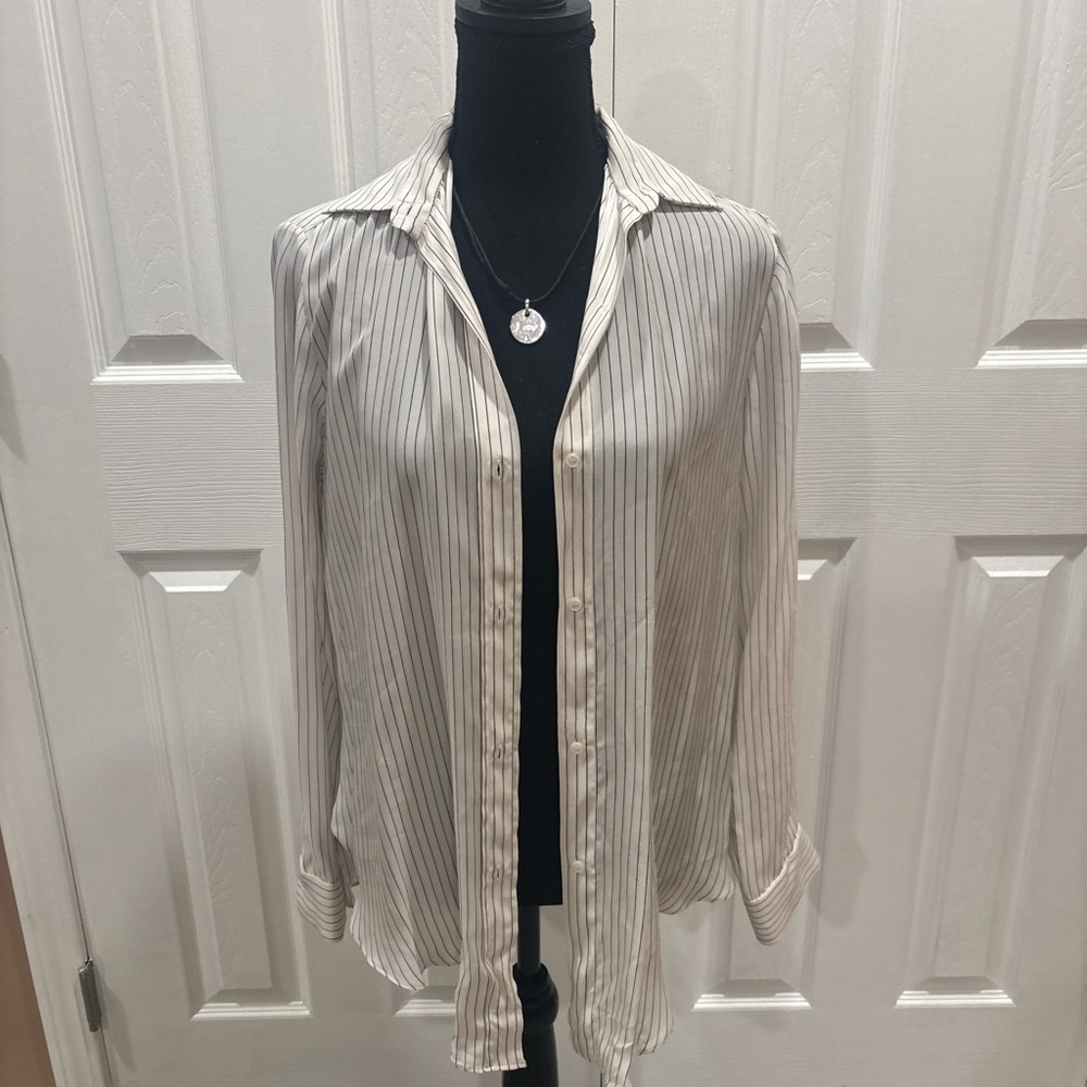 ZARA Woman  White and Black Pin Striped Shirt size S